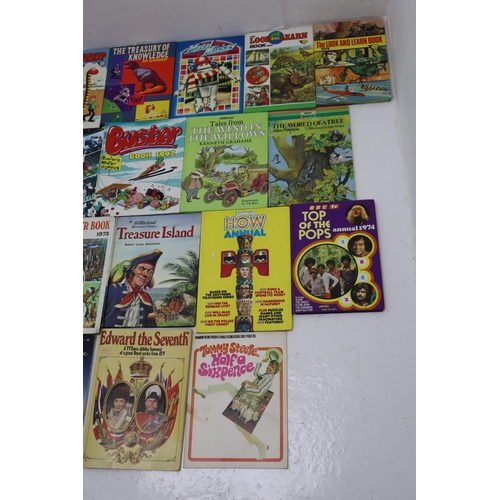 608 - Mixed Lot of Vintage Annuals to include Whizzer and Chips, Smurfs, Batman, Metal Micky, Look and Lea... 