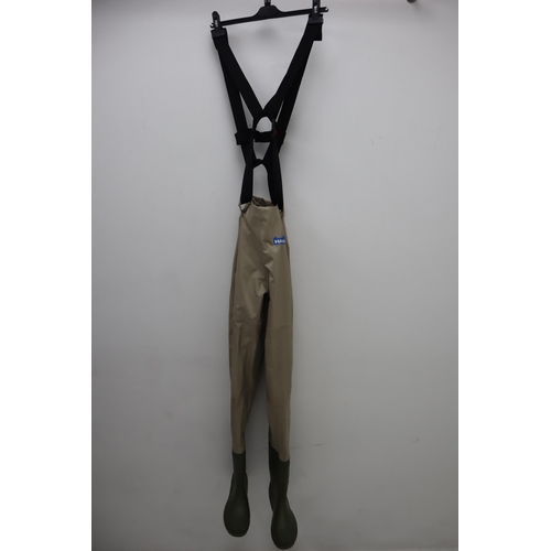 659 - Pair of Hardwear (Size 6 Shoes) Chest Waders