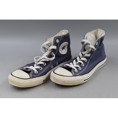 677 - A Pair of Size 5 Blue Unisex Hi Top Converse.