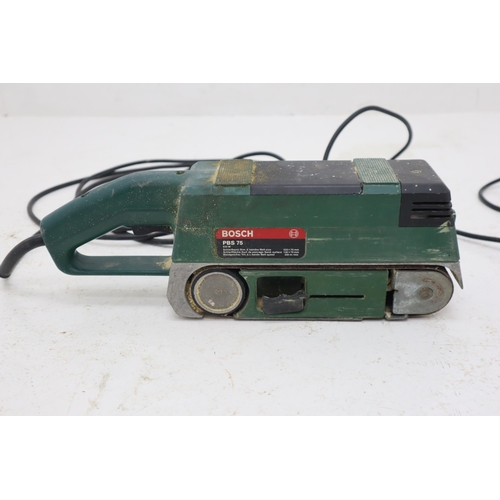 664 - A Bosch PBS 75 Belt Sander and A Performance Power 1020w Router. Both Power on When Tested.