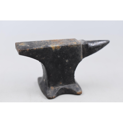 85 - Mini Cast iron Anvil 3.5