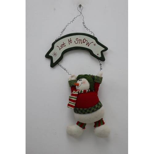 385 - A Selection of Assorted Christmas Decorations. Includes Tree, Wreaths, LED Santa Waving and More.