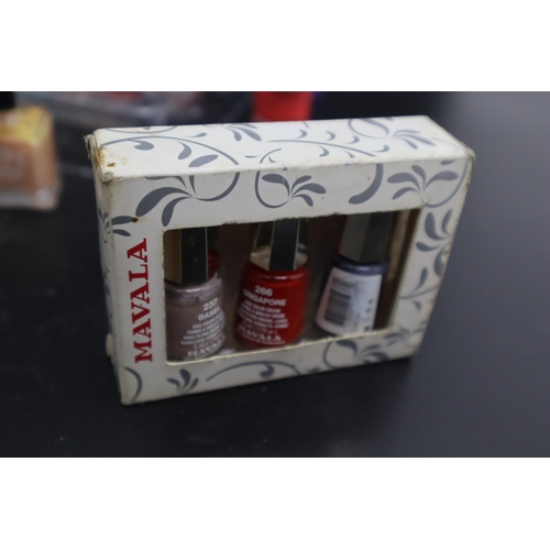 416 - Selection of Nail Polish and Remover by Nails Inc and Leighton Deny