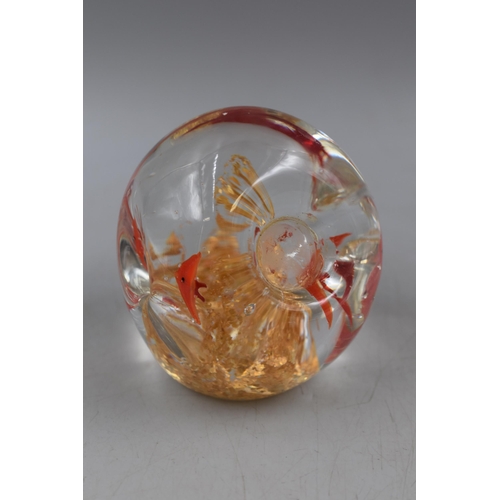 199 - Paperweight Made Of Glass With Bubbles And Fish Inside