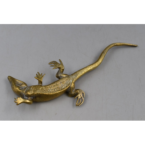 221 - Brass Lizard Desk Decoration Approx 11