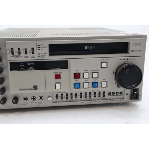 491 - JVC BR-S611E Video Cassette Recorder (Powers On)