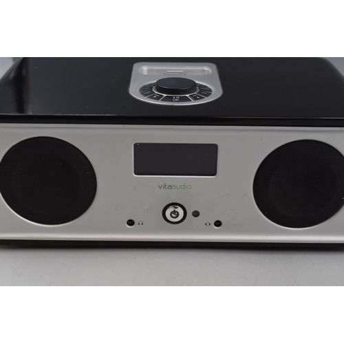 506 - Ruark Audio R2i Tabletop Stereo DAB radio + iPod Dock System Complete with Remote Control (Working)