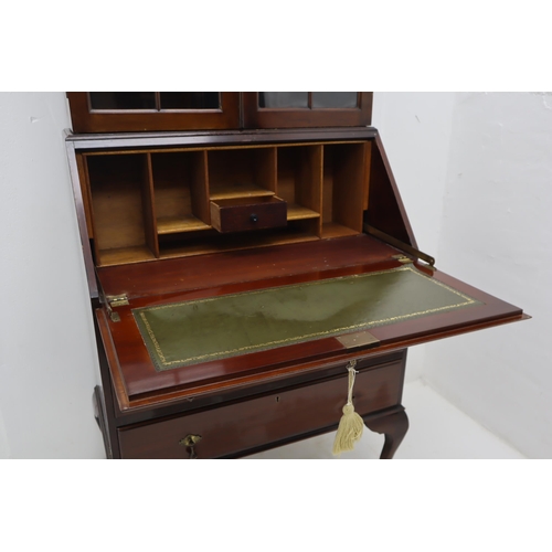 548 - Edwardian 18th Century Highly Polished Mahogany Bureau Bookcase with Key and working sliders Crowned... 