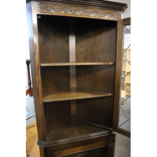 553 - Vintage Oak Corner Display Unit with Hand Carved Lions Motif Decoration and Leaded Glass Viewing and... 