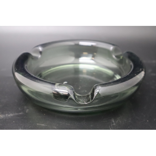 627 - Selection of  5 Mid Century Ashtray including a Lido Soreno Clear Glass (20cm Dia)