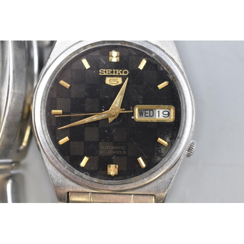 43 - Seiko 5 21 Jewels Automatic Day / Date Gents Watch (Working)