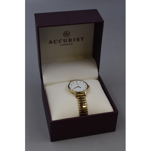 52 - Accurist Ladies Quartz Watch in Original Box with Elasticated Strap (Working)