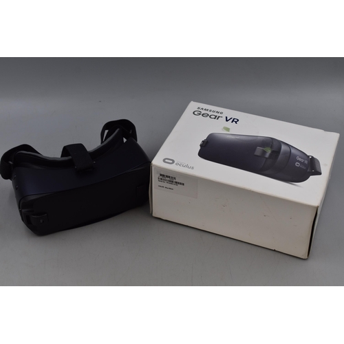 267 - Boxed Samsung Gear VR Headset