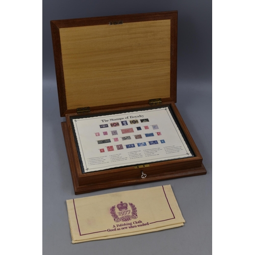 27 - A Hallmark Replicas Limited - a set of twenty five 