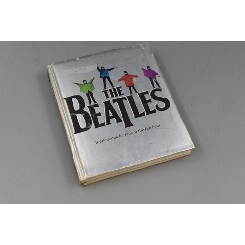 372 - Igloo Book of The Beatles, Beatlemania For Fans of The Fab Four , Interesting Reading Material for a... 