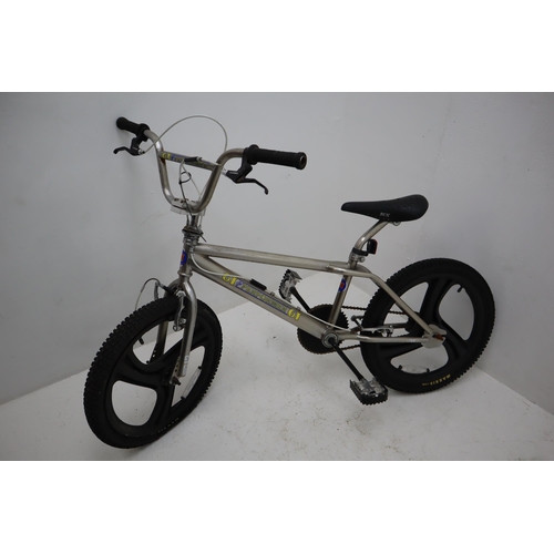 553 - A GT Pro Performer BMX Bike, With Chrome Frame. Requires Attention.