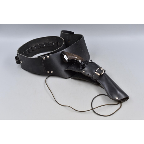 24 - Cast Metal Western Pistol in Leather Holster