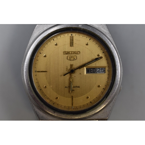 29 - Seiko 5 Automatic Gents Day / Date Watch (Working)