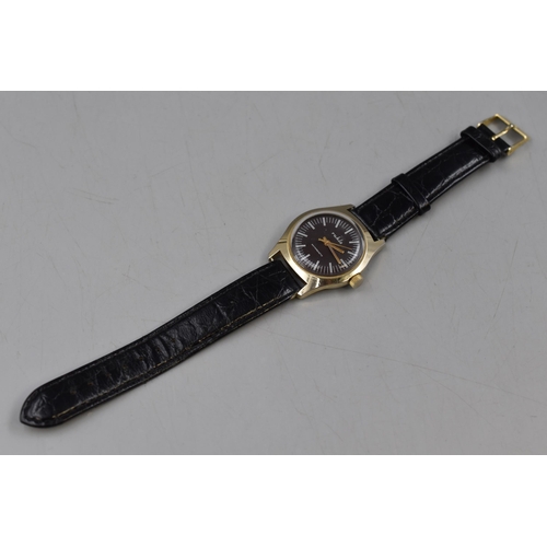 34 - Ruhla Mechanical Gents Watch Complete with Leather Strap (Working)