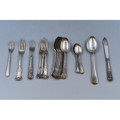 195 - Mixed Selection of Silver Plated Cutlery.