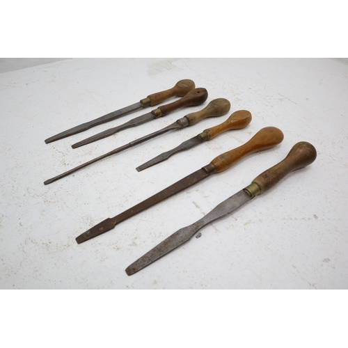 199 - Selection of Vintage Cabinet Makers Turn screw Screwdrivers including