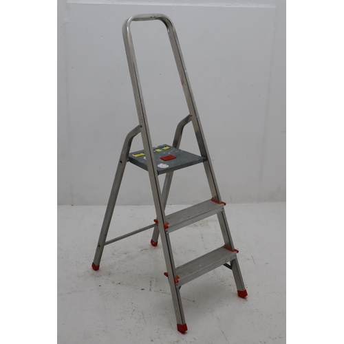 536 - Pair of Aluminium Step Ladders