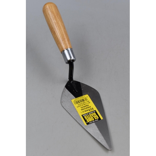 548 - Box of Brand New Globe Master Pointing Trowels