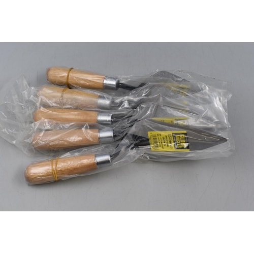 548 - Box of Brand New Globe Master Pointing Trowels