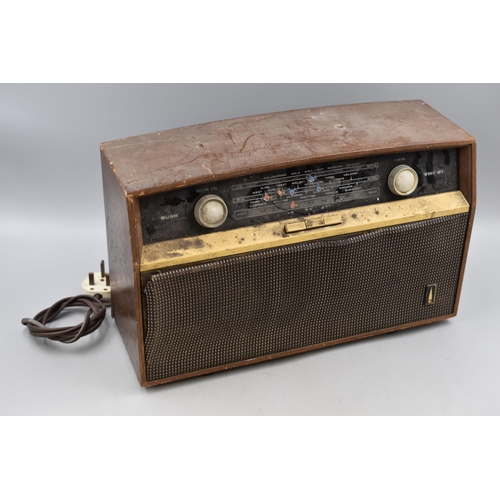 202 - Vintage Bush VHF81 Long, Medium and VHF waveband valve AC/DC mains operated tabletop radio Powers on... 