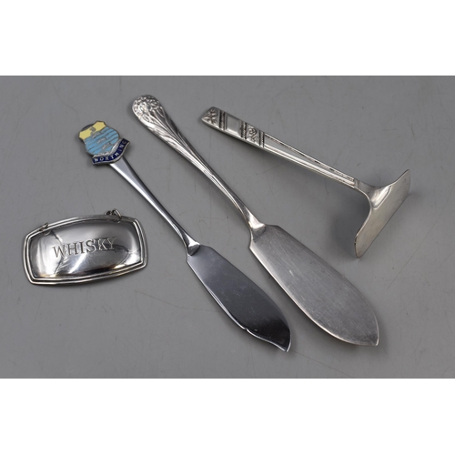 30 - Selection of Silver plate including Art Nouveau Butter Spreader, Butter Slice, Baby pusher and Whisk... 