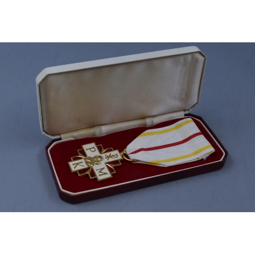 42 - Polish Catolic Mission in London Medal with Ribbon in original storage Case