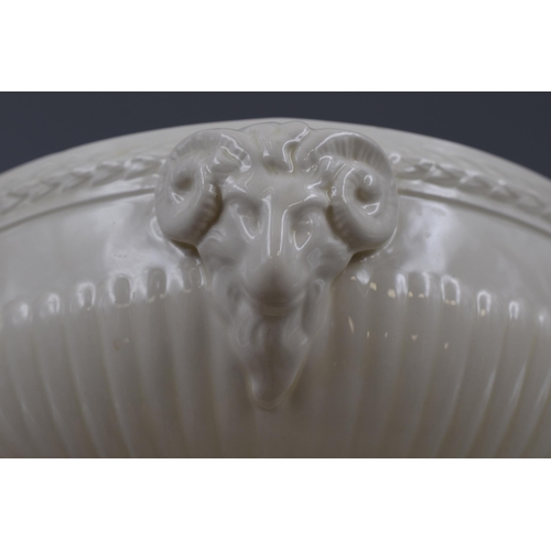 173 - A Wedgwood Etruria & Barlaston Creamware Ram's Head Footed Bowl, Approx 4.5