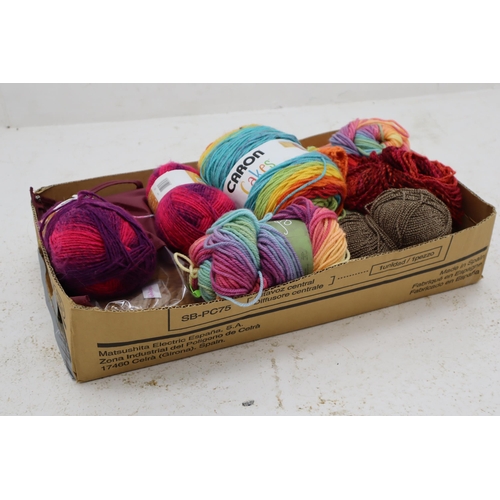 555 - Large Mixed Lot of Brand New Balls of Wool .