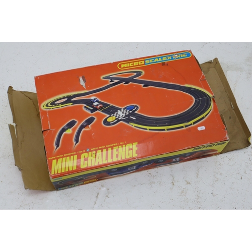 441 - MICRO SCALEXTRIC MINI CHALLENGE With Box (As Found)