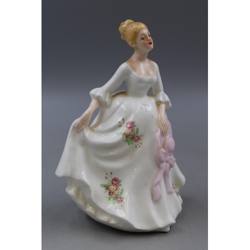 146 - Selection of 4 Figurines including Alfretto, and Hertwig & Co