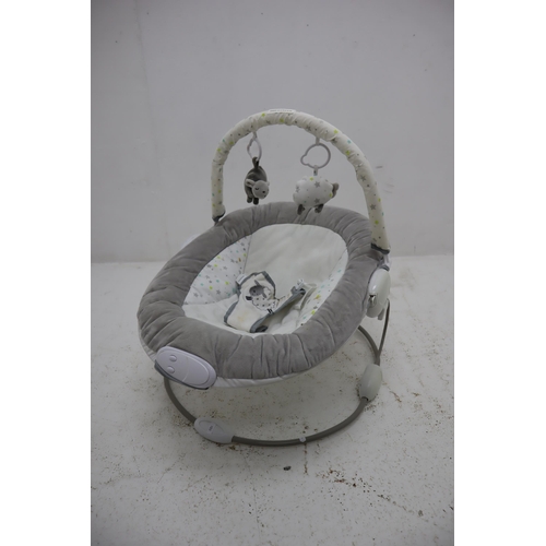 414 - Silvercloud Musical and Vibrating Sheep Counting Baby Bouncer