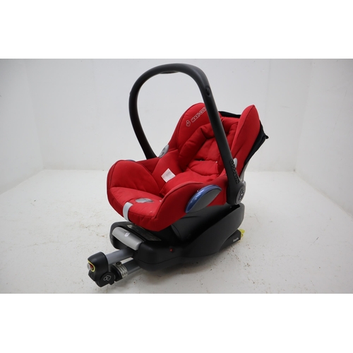 480 - Maxi-Cosi ISO Fixing Car Seat and Maxi-Cosi Universal Baby Carrier