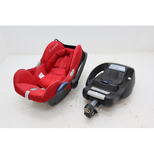 480 - Maxi-Cosi ISO Fixing Car Seat and Maxi-Cosi Universal Baby Carrier