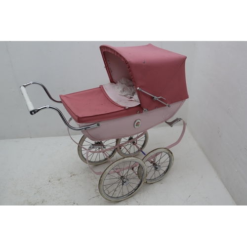 482 - Vintage Silver Cross Oberon Dolls Pram in Two Tone Candy Pink would make a Lovely Display piece or P... 