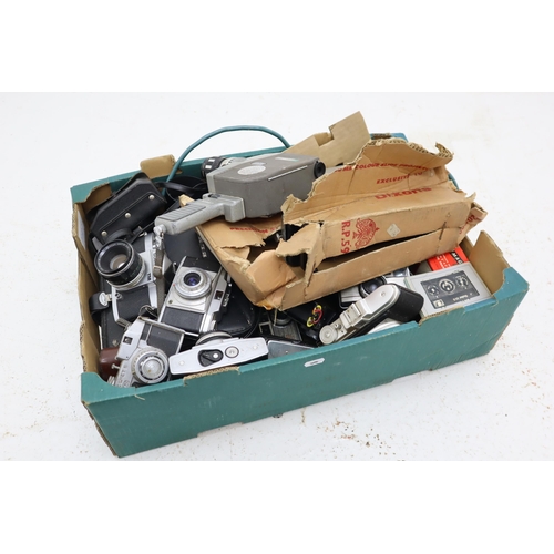 318 - A Selection of Twenty Vintage Cameras, Camera Accessories And Prinz Slide Projector (Powers On When ... 