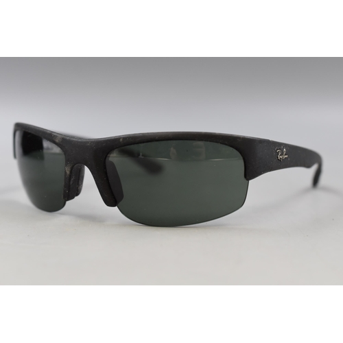 318 - A Pair of Black Ray Ban RB4173 Sunglasses, In Case.