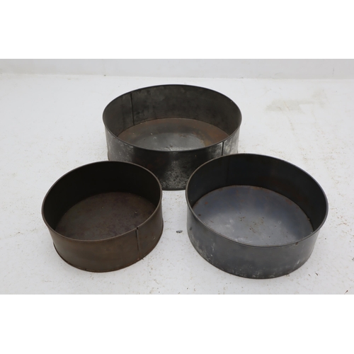 456 - Mixed Selection of Various Cake Pans/Stands