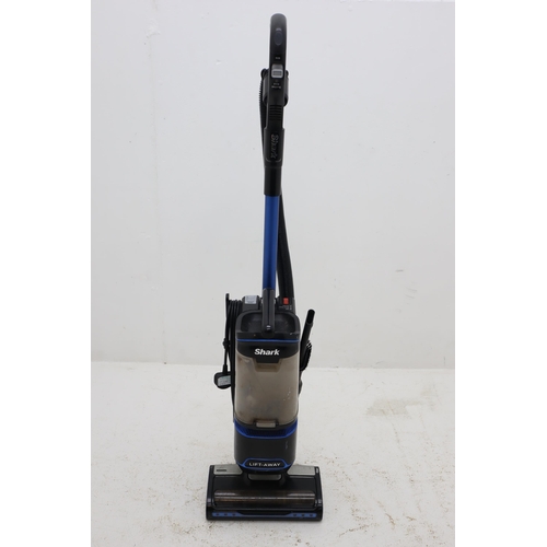 600 - Shark Classic Anti Hair Wrap Upright Vacuum NV602UK (Work When Tested)