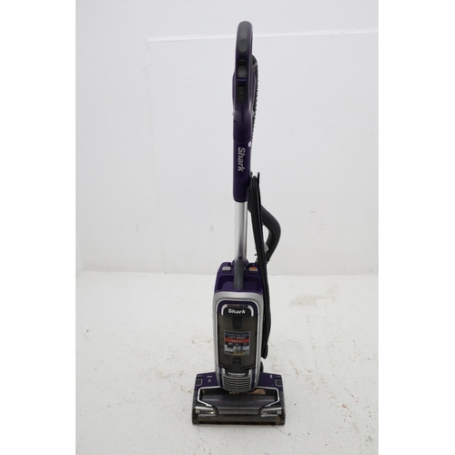 601 - Shark Classic Anti Hair Wrap Upright Vacuum NZ801UK (Work When Tested)