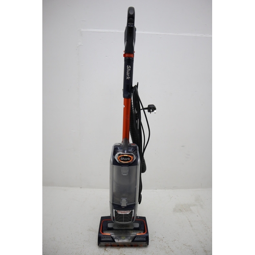 603 - Shark Classic Anti Hair Wrap Upright Vacuum NZ801UK (Work When Tested)