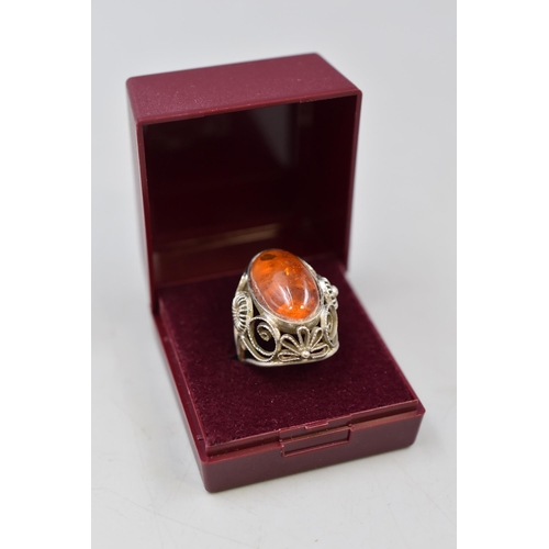 41 - Vintage Silver Amber Stoned Ring Complete with presentation Box