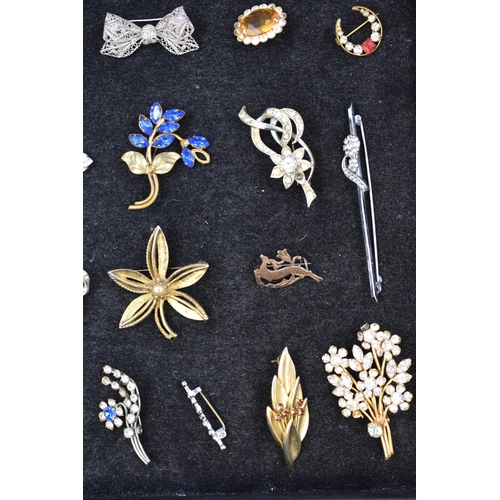 50 - Mixed Selection of Brooches, includes Silver Filigree Bow Brooch and Cameo Brooch