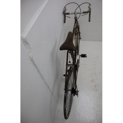 626 - Vintage 1979 Carlton Corsair Lightweight Touring Racing Bike 14 Gears, Suede Covered Seat, Bottle ho... 