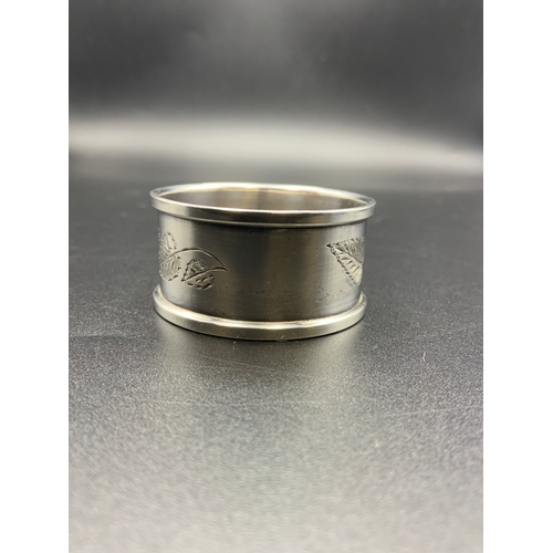 34A - Silver Hallmarked Birmingham Napkin Ring with Leaf Design. By Henry Griffith & Sons. Approx. 4cm... 