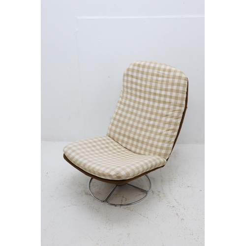 400 - Swed-Form Swivel Lounge Chair Approx 26